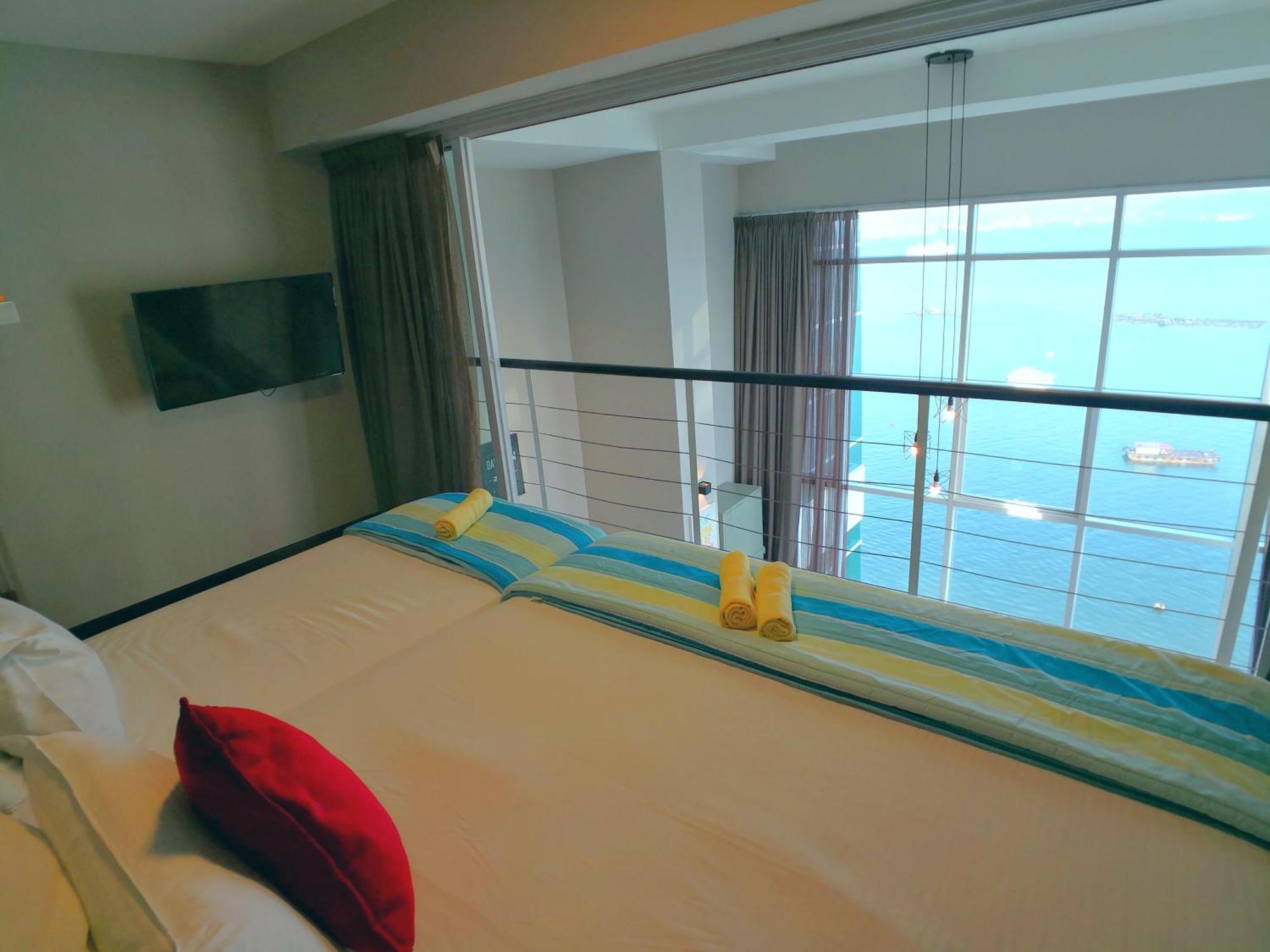 Maritime Suites By Comfy جورج تاون الغرفة الصورة